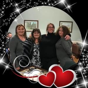 Meet your Posher, Lora